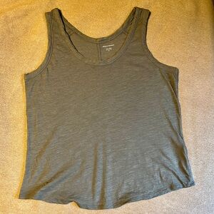 Banana Republic women’s olive green tank size XL